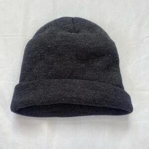 Grey beanie. No tag so I don't know the brand.